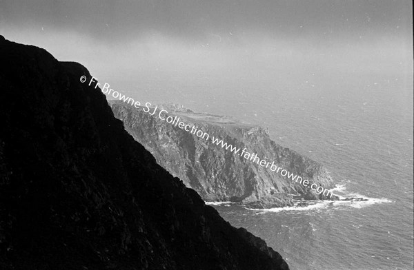 SLIEVE LEAGUE  BUNGLASS AND CARRIGAN HEAD